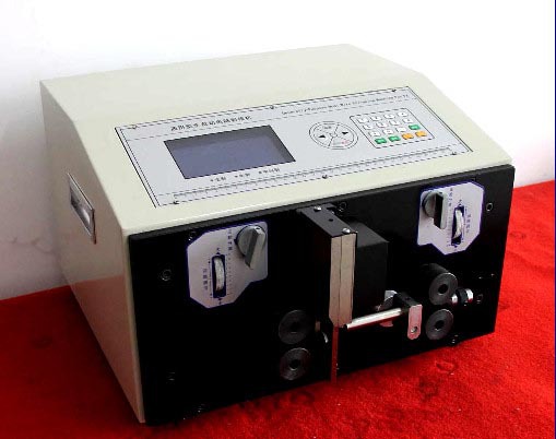高效精準加工利器 SWT508-PX電腦全自動排線剝線機功能解析